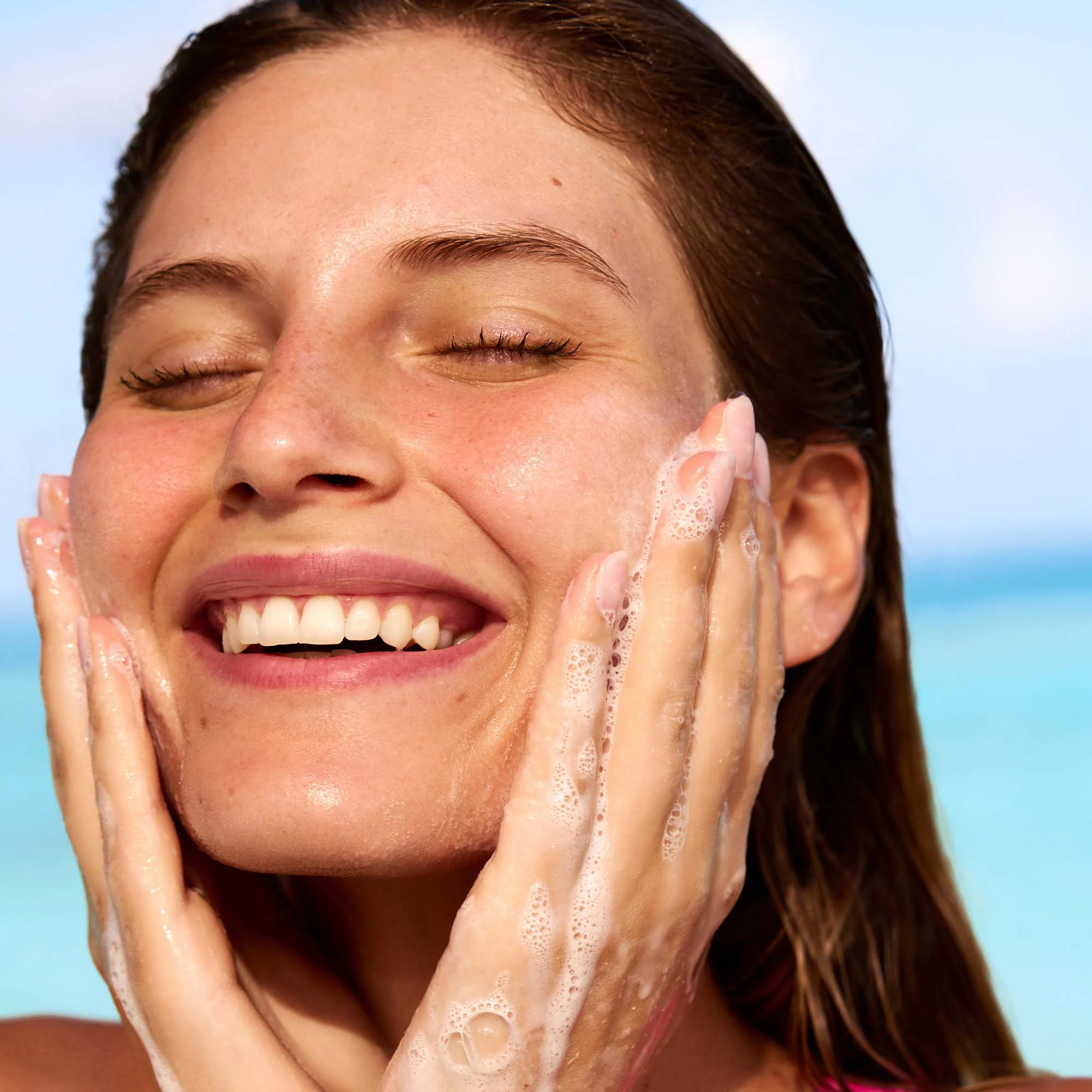 Coco & Eve Fruit Enzyme Cleanser 120ml - Image 2