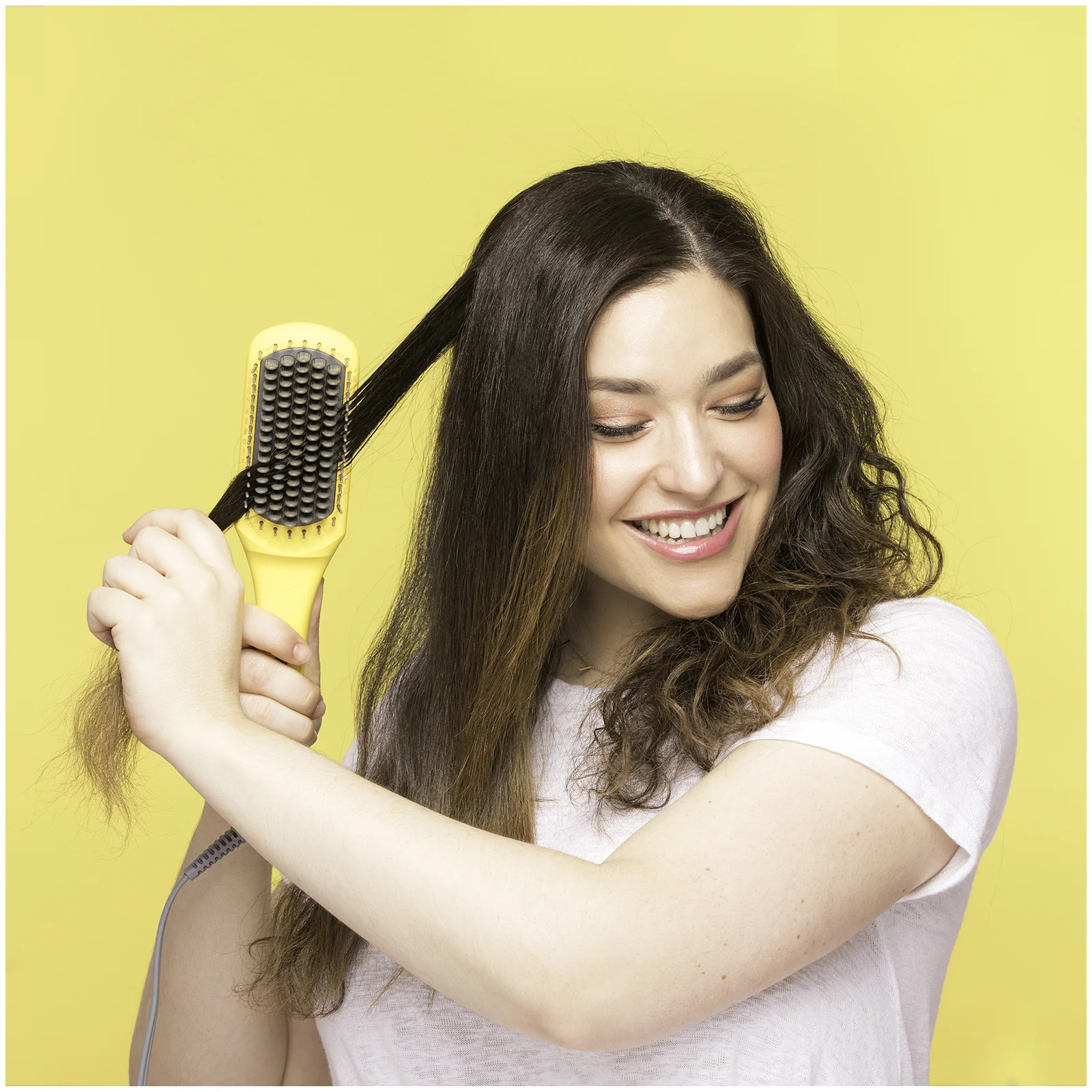 Drybar Brush Crush Heated Straightening Brush - Image 3