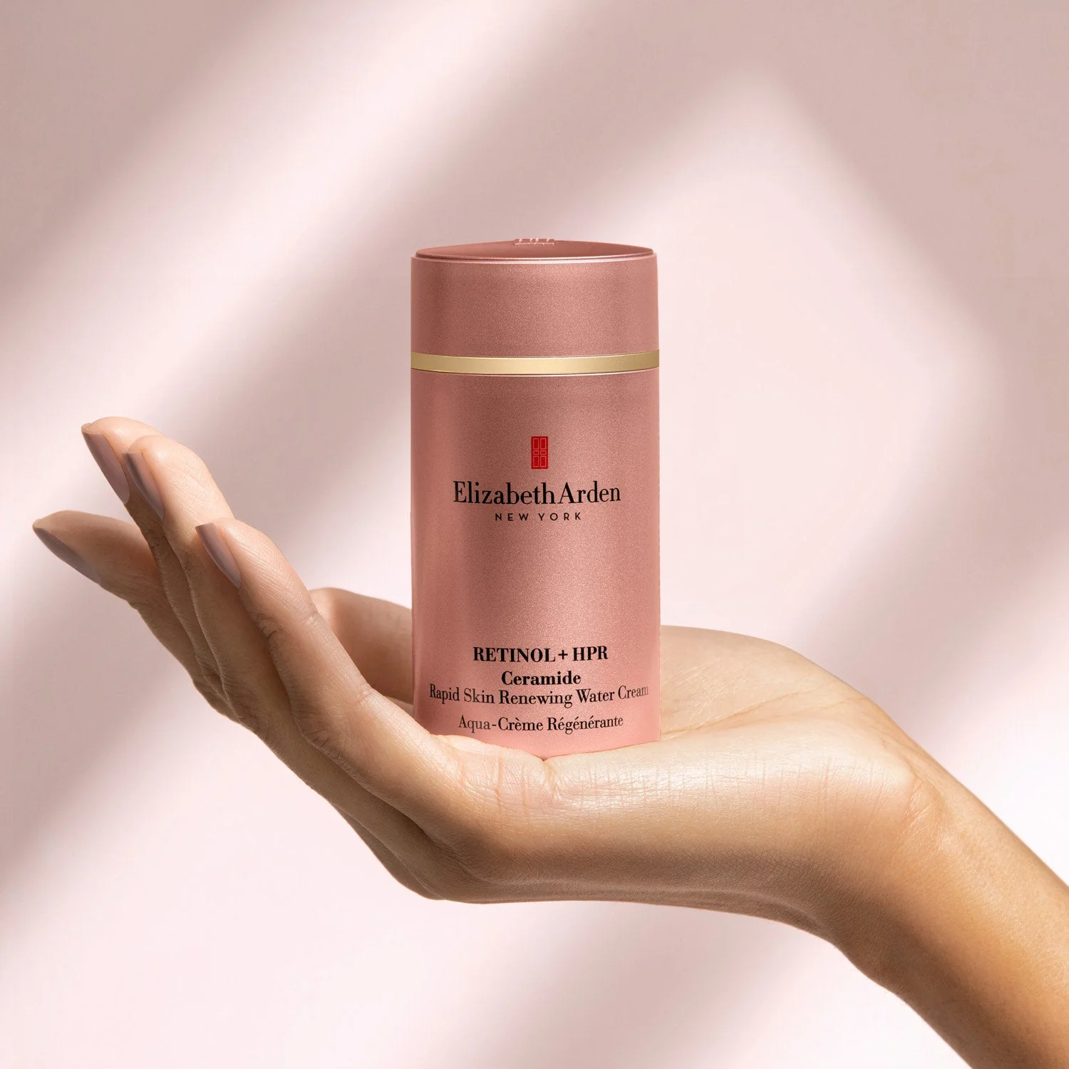 Elizabeth Arden Retinol + HPR Ceramide Rapid Skin Renewing Water Cream 50ml - Image 3