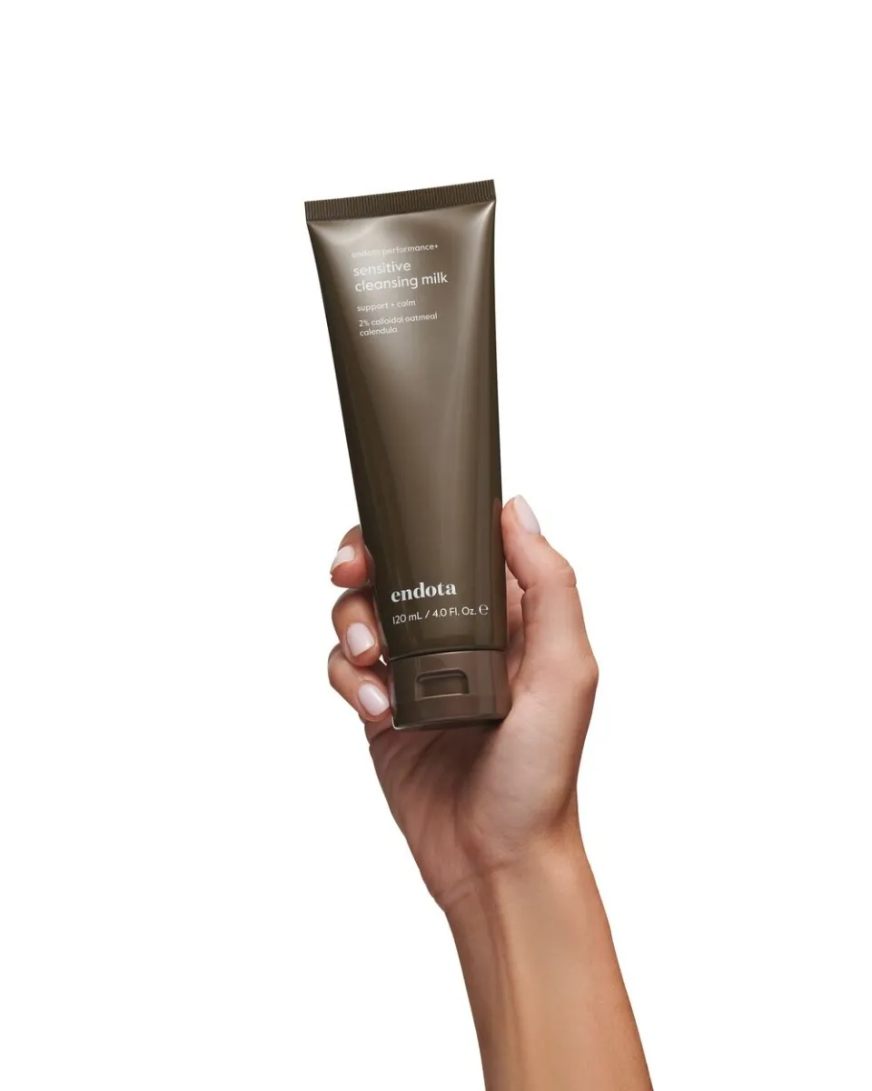endota Performance+ Sensitive Cleansing Milk 120ml - Image 3