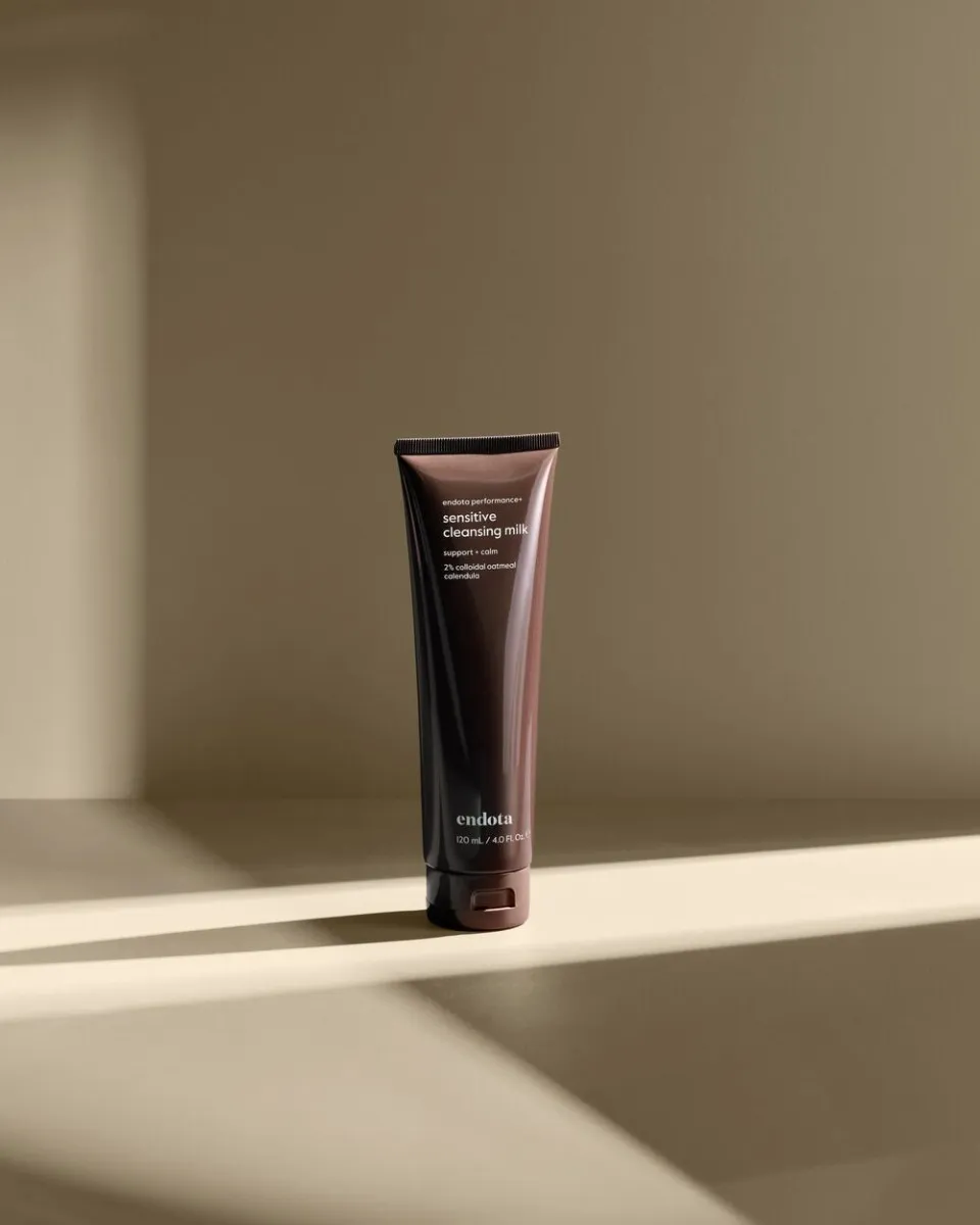 endota Performance+ Sensitive Cleansing Milk 120ml - Image 4