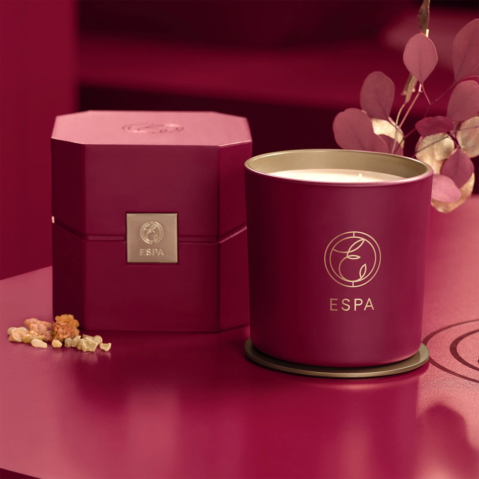 ESPA Frankincense and Myrhh 5-Wick Candle - Image 4