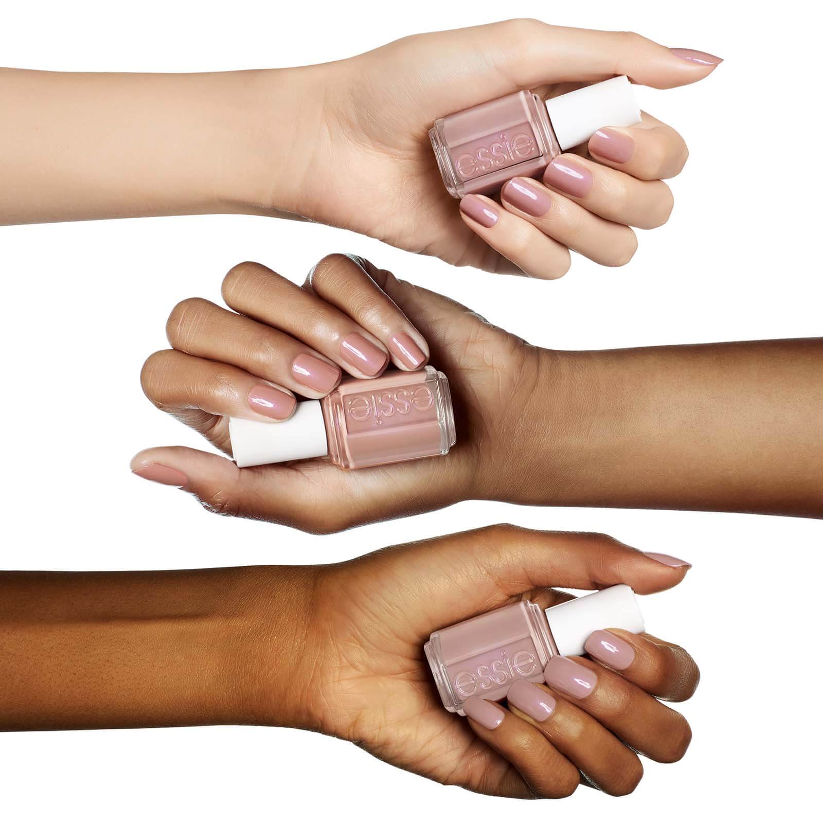 essie 40 Demure Vixen Nail Varnish 13.5ml - Image 3