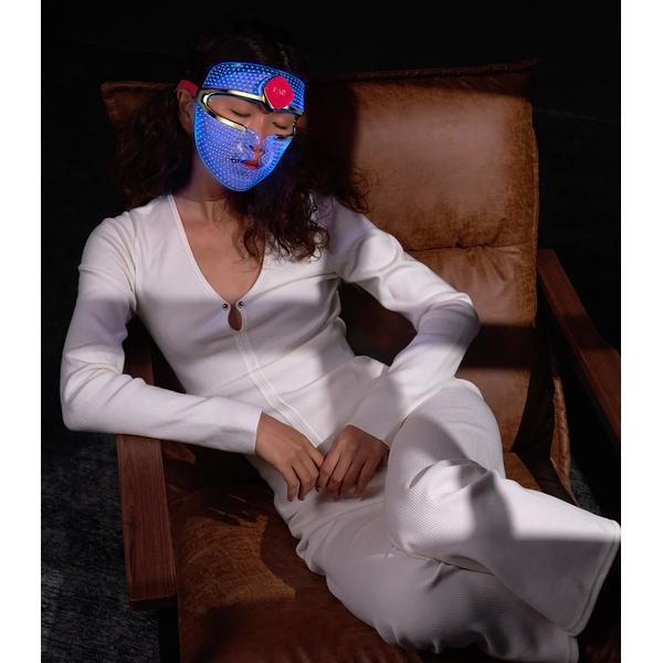 FOREO FAQ 201 LED Face Mask - Image 3