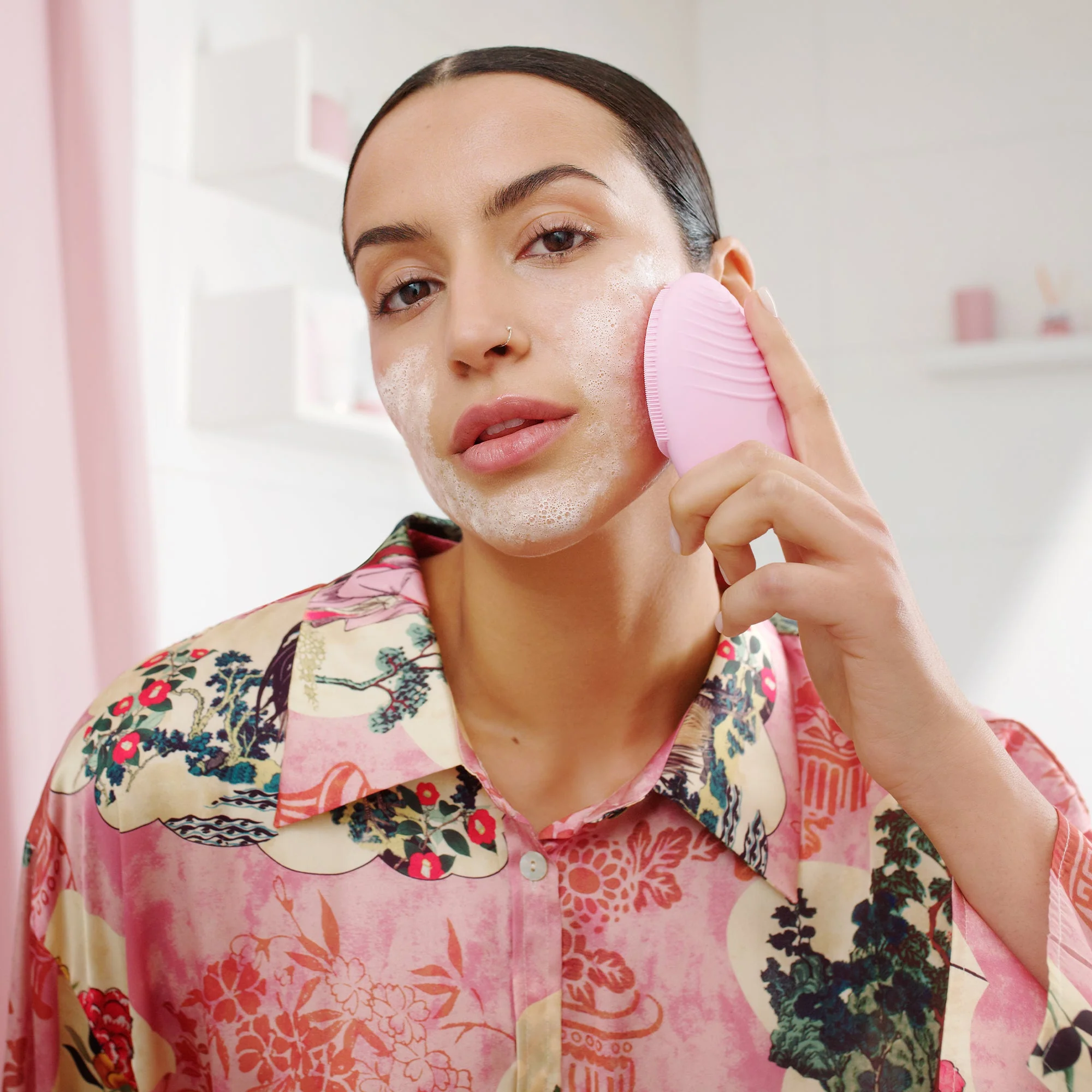 FOREO LUNA Micro-Foam Cleanser 2.0 100ml - Image 4