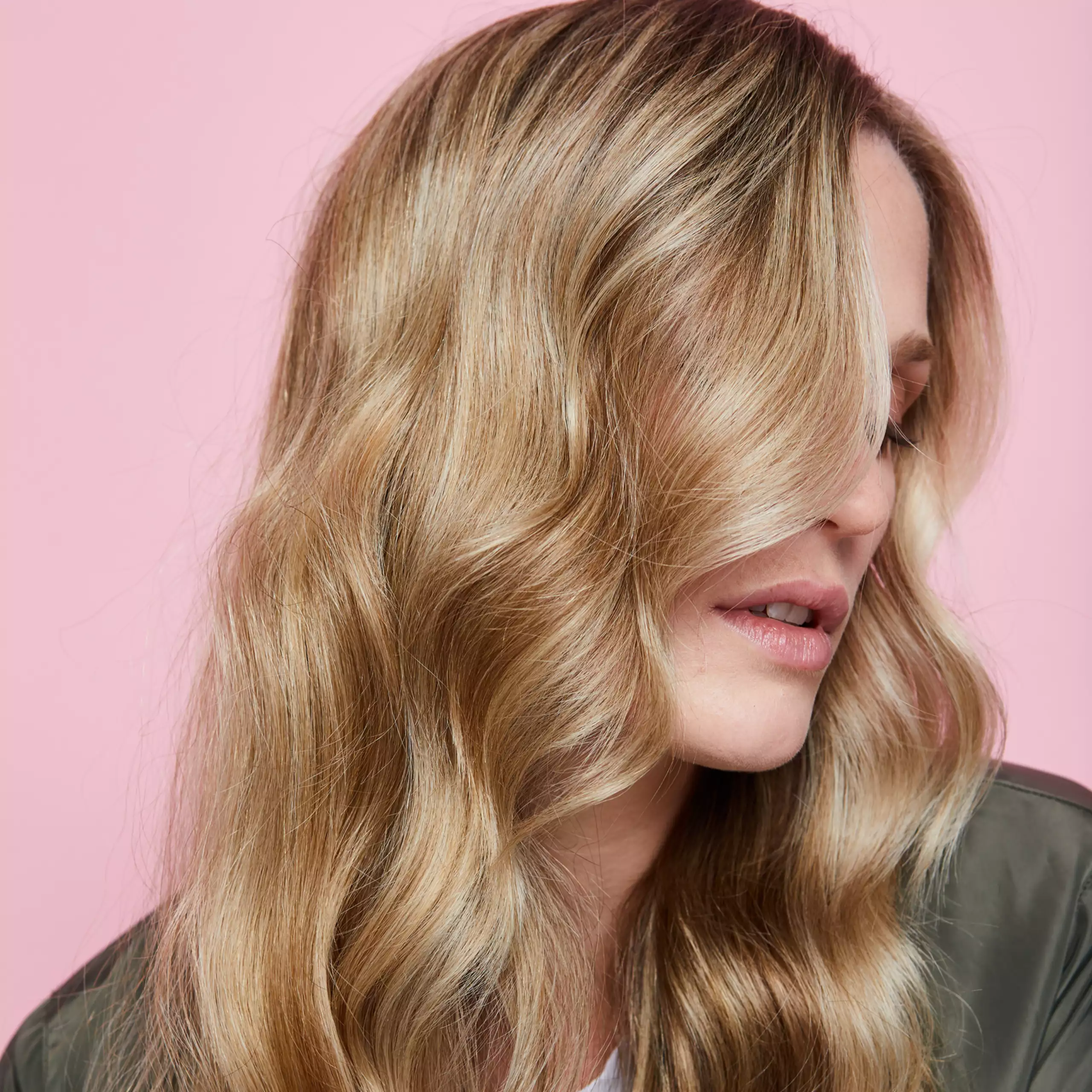 Indola Colour Style Mousse 200ml - Image 3