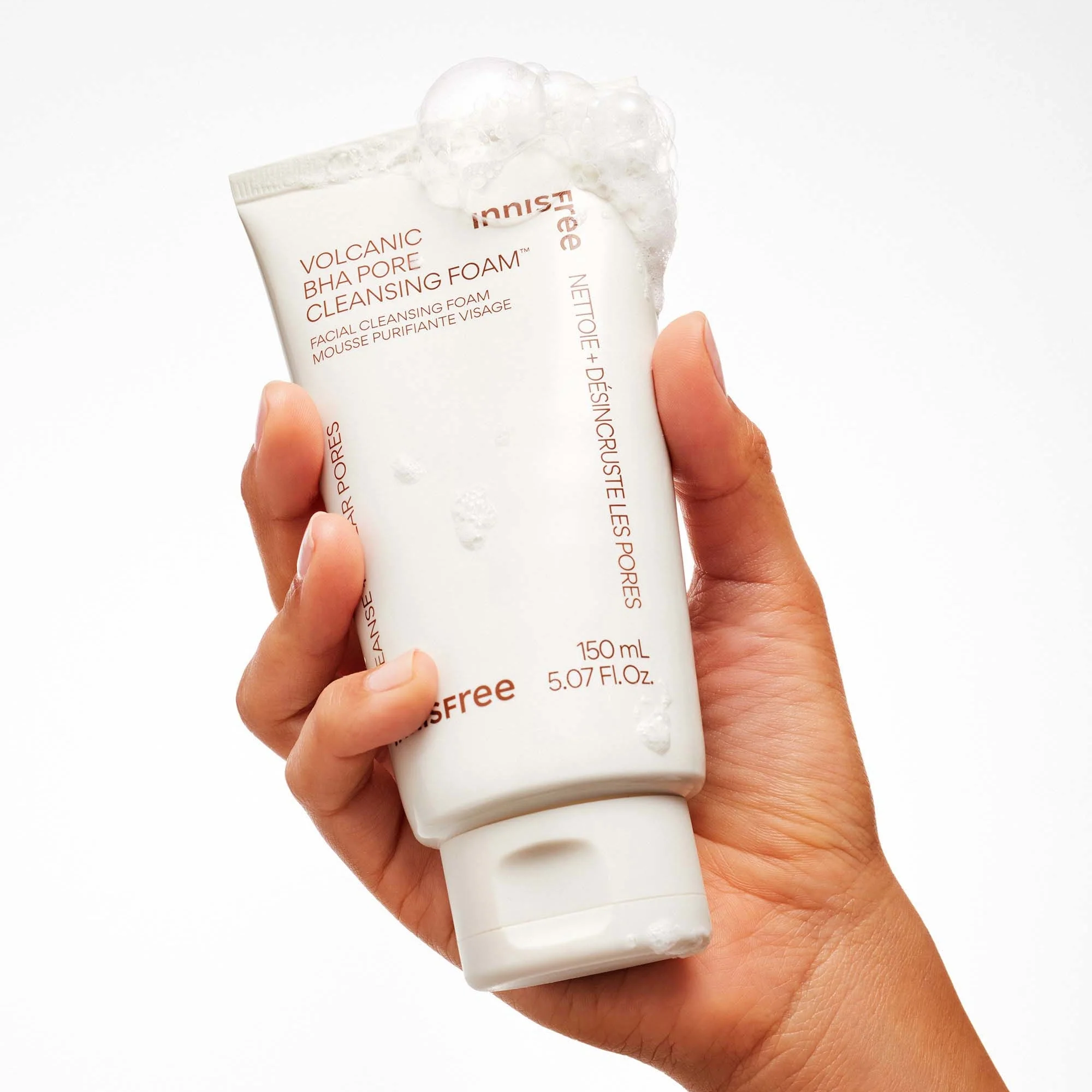 INNISFREE Volcanic Pore Cleansing Foam 150ml - Image 3
