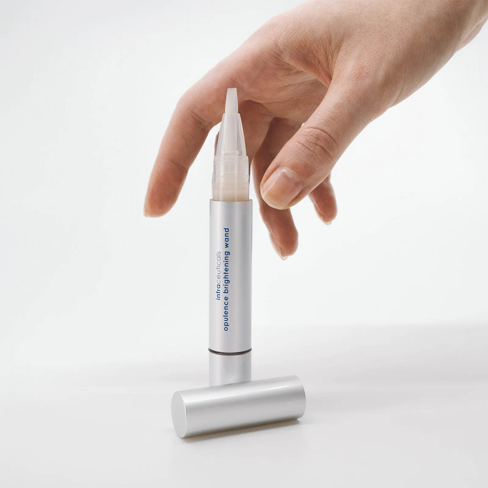 Intraceuticals Opulence Brightening Wand 4ml - Image 3