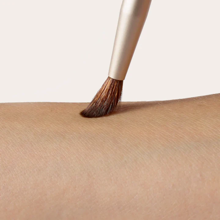 Jane Iredale Detail Brush - Image 3