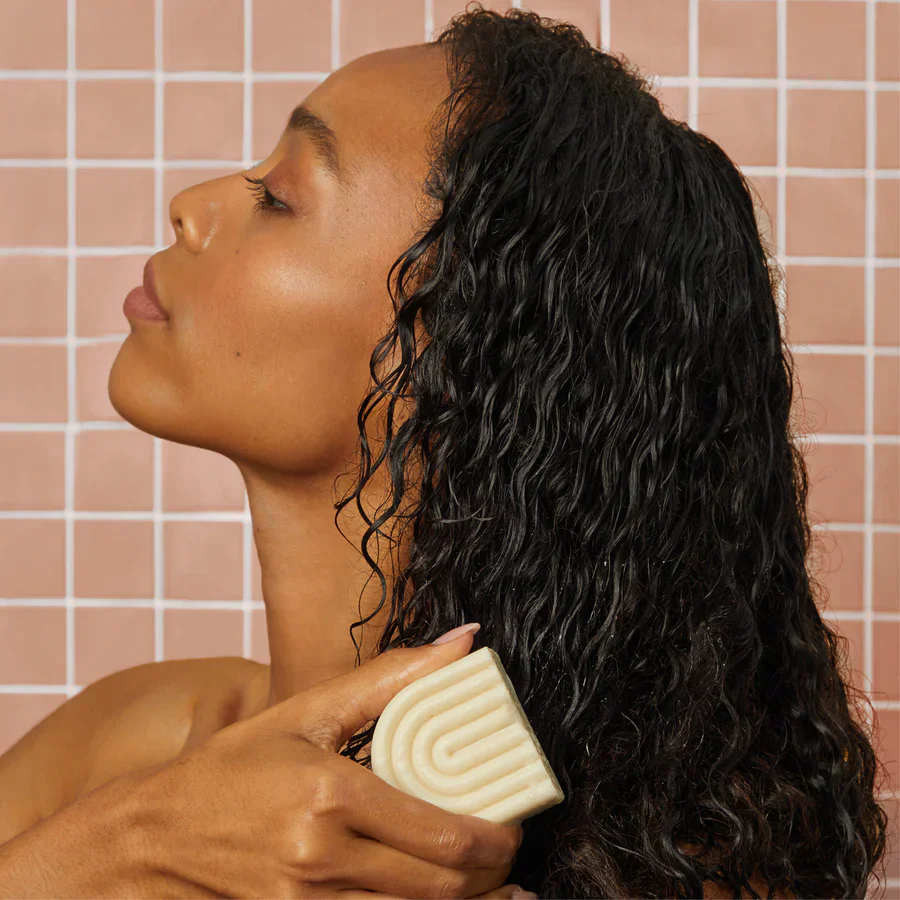 Kitsch Coconut Oil Deep Moisturizing Solid Conditioner Bar 77g - Image 4