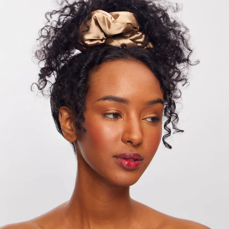 Kitsch Satin Pillow Scrunchies 2pc Set - Charcoal & Gold - Image 2