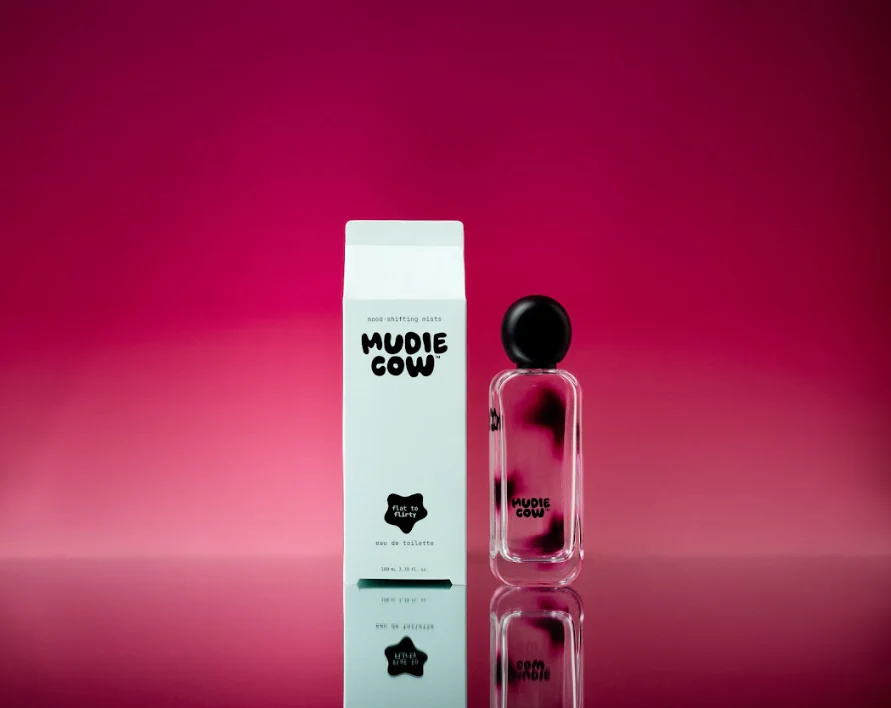 Mudie Cow Flat to Flirty Pink 100ml - Image 2