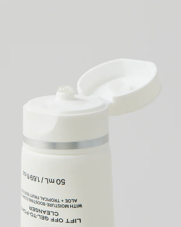 Napoleon Perdis Lift Off Gel-To-Foam Cleanser 150ml - Image 2