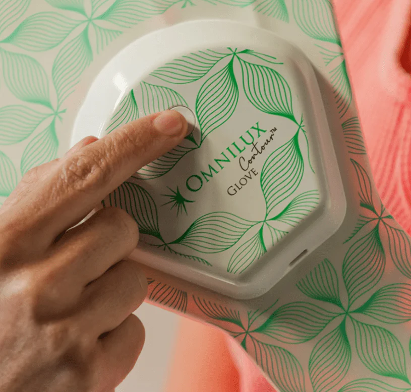 Omnilux Contour Glove - Image 9