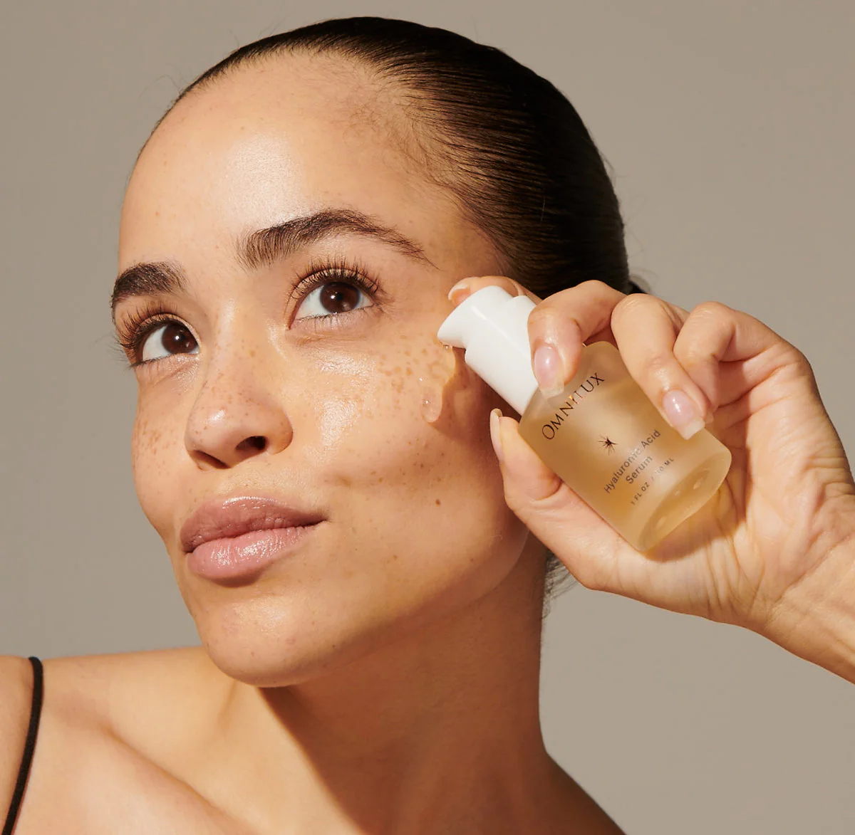 Omnilux Hyaluronic Acid Serum 30ml - Image 3