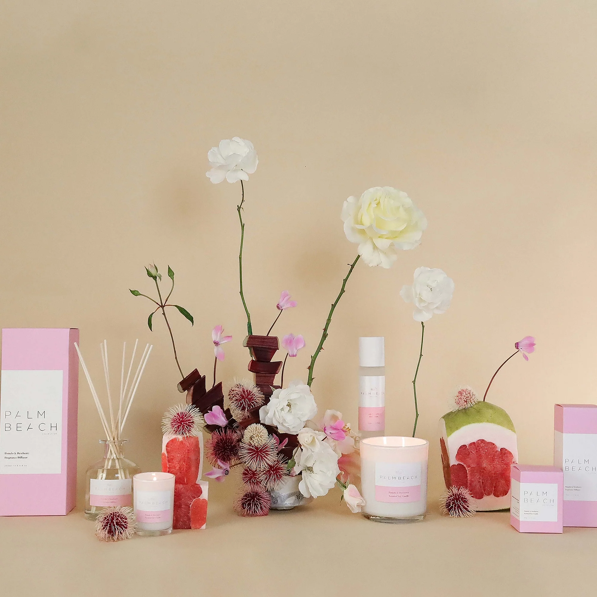 Palm Beach Collection Pomelo & Dewberry Standard Candle 420g - Image 2