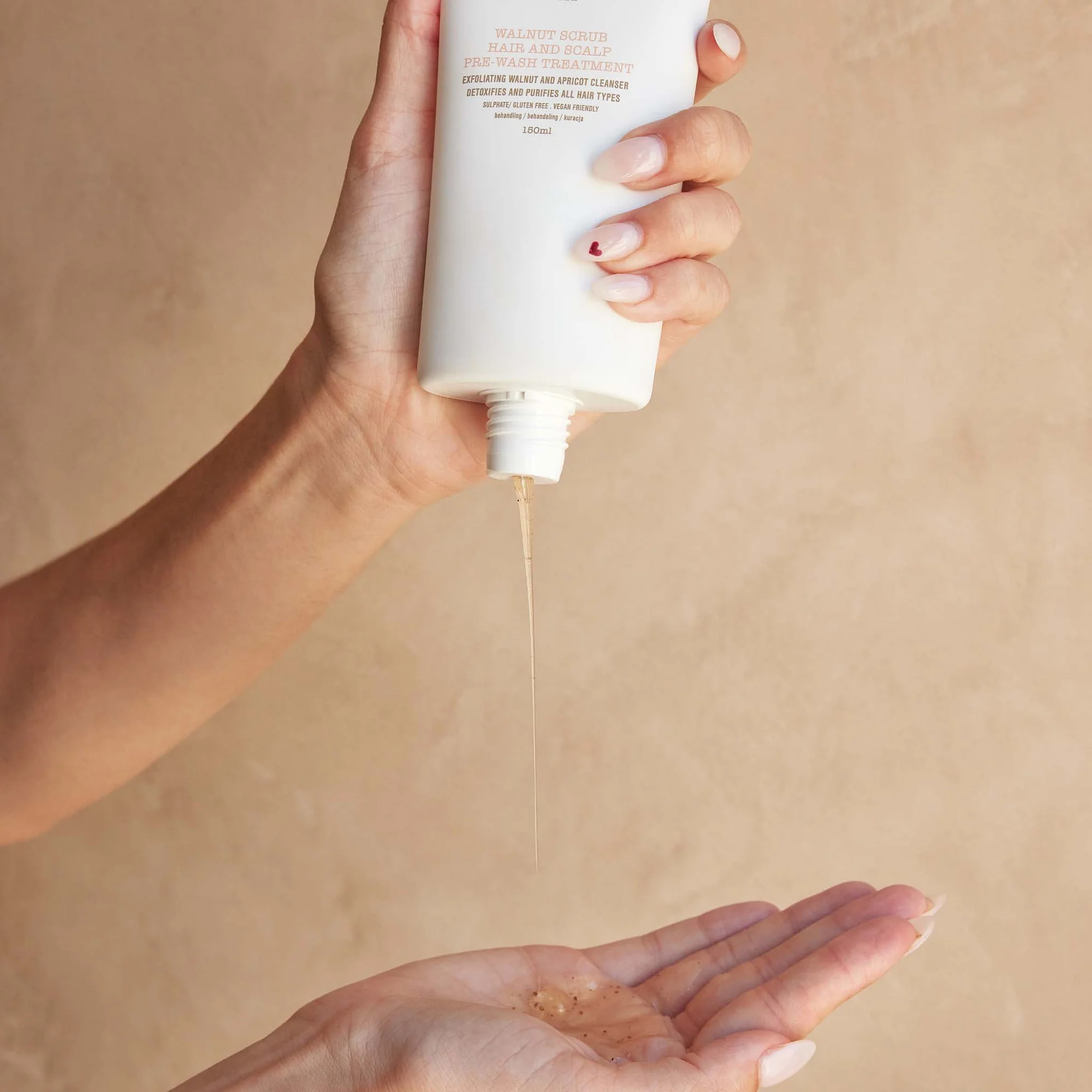 Pure Walnut Scalp Scrub 150ml - Image 2