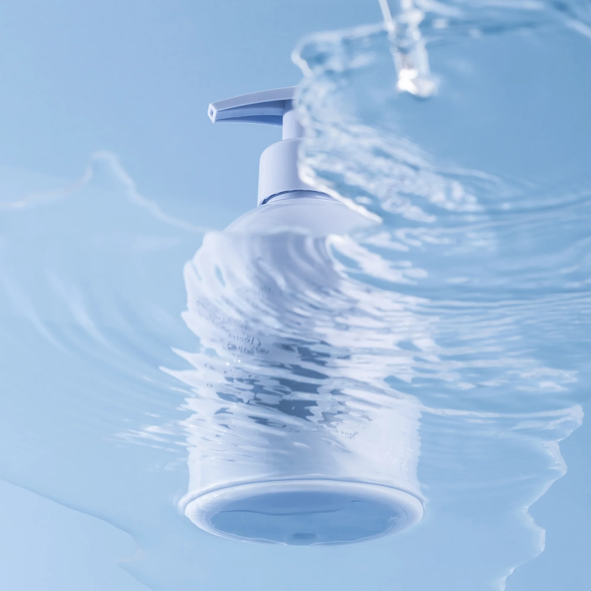 ROH Purify & Plump Wash 350ml - Image 2
