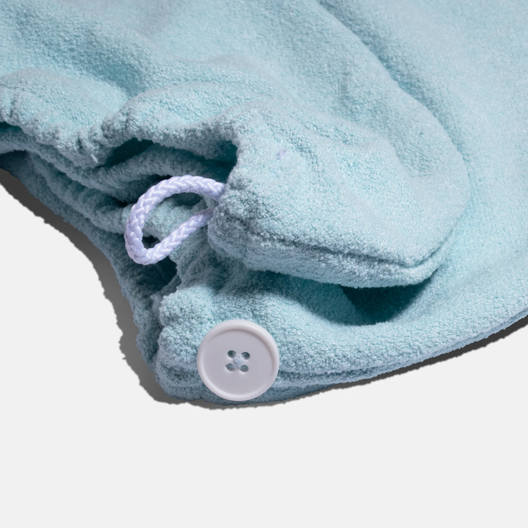 Virtue Quick-Dry Healthy Hair Towel - Image 3